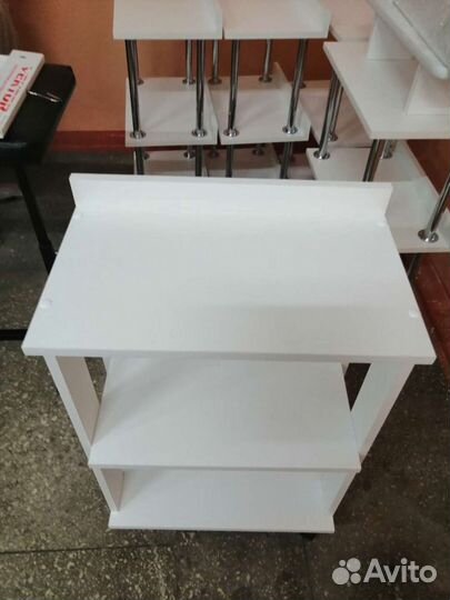 Тележка косметологическая 111