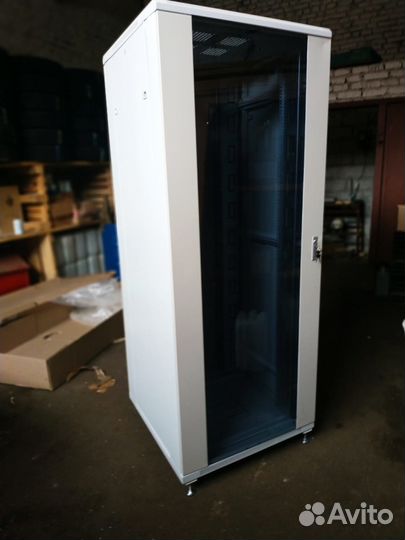 Шкаф телекоммуникационный напольный премиум 19