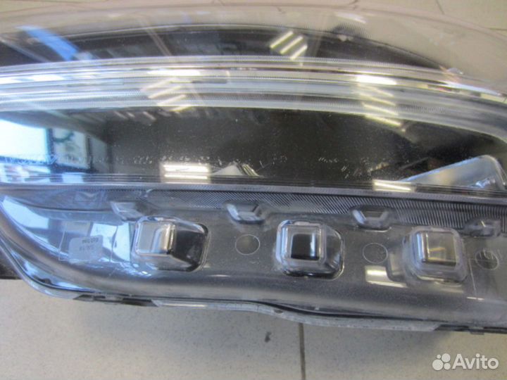 Фара левая Volvo XC40