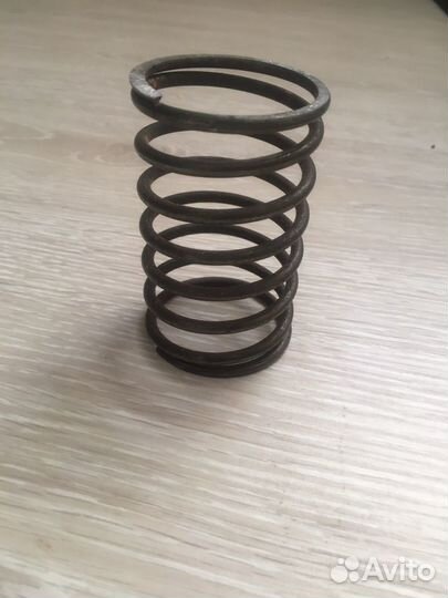 Пружина клапана пр 52