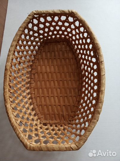 Коврики под тарелки и декоративная корзина для хра