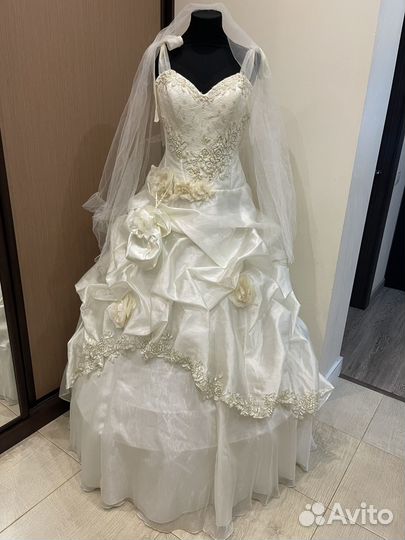 Свадебное платье Айвори