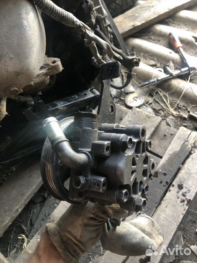 Насос гидроусилителя Toyota Corolla 120 дизель