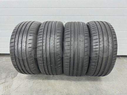 Michelin Pilot Sport 4 275/40 R21 и 315/35 R21 111Y