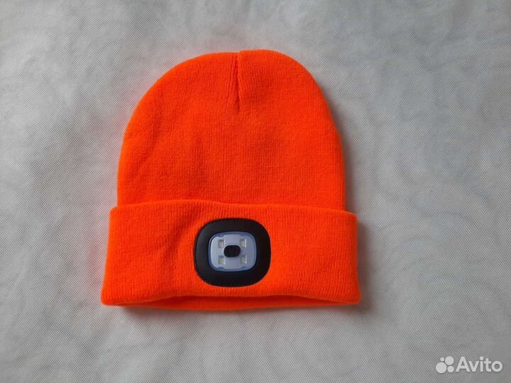 Шапка теплая с фонариком