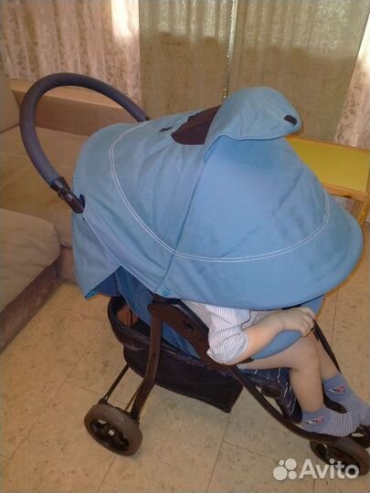 Прогулочная коляска