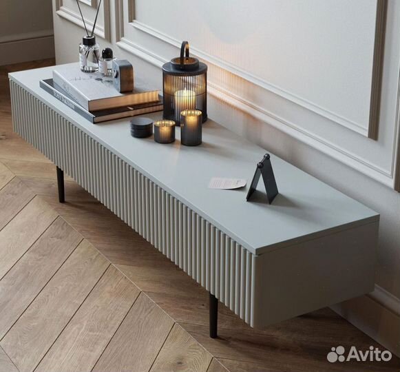 Тумба TV в современном стиле (с дверцами)