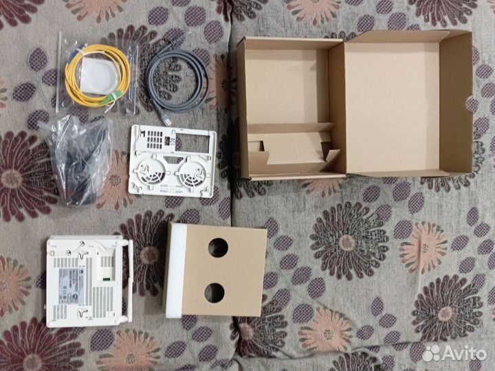 Роутер Huawei HG8245H