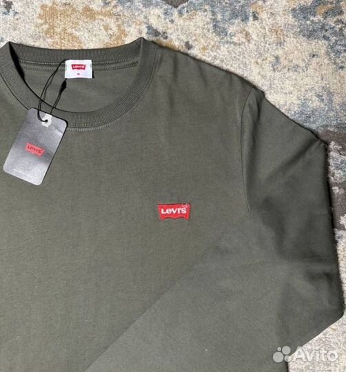 Лонгслив Levis