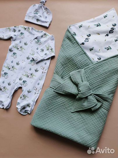 Комплект на выписку новый