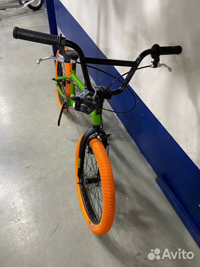 Велосипед трюковой Stark' 22 Madness BMX 1 2023