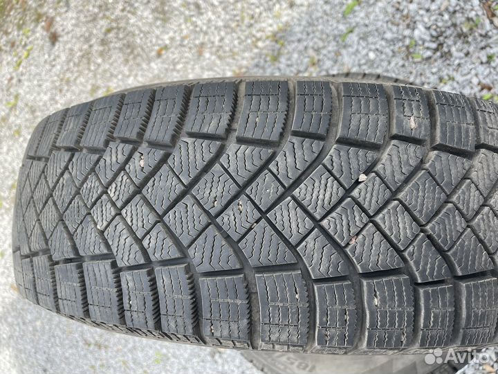 Pirelli Ice Zero FR 185/65 R15