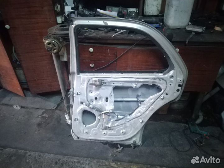 Дверь задняя правая Toyota Cresta *x90