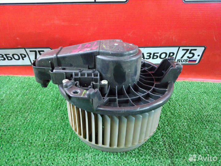 Мотор печки Toyota Corolla Axio NZE141 1nzfe