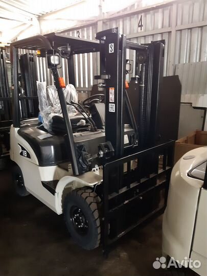 Вилочный погрузчик TFN CPCD18-XRW10, 2022