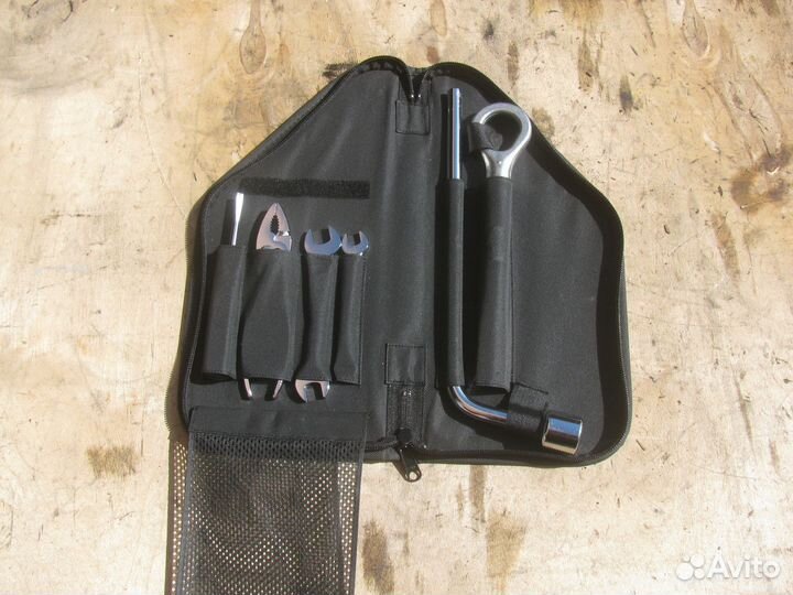 Набор инструмента буксировочный крюк Lexus IS GS