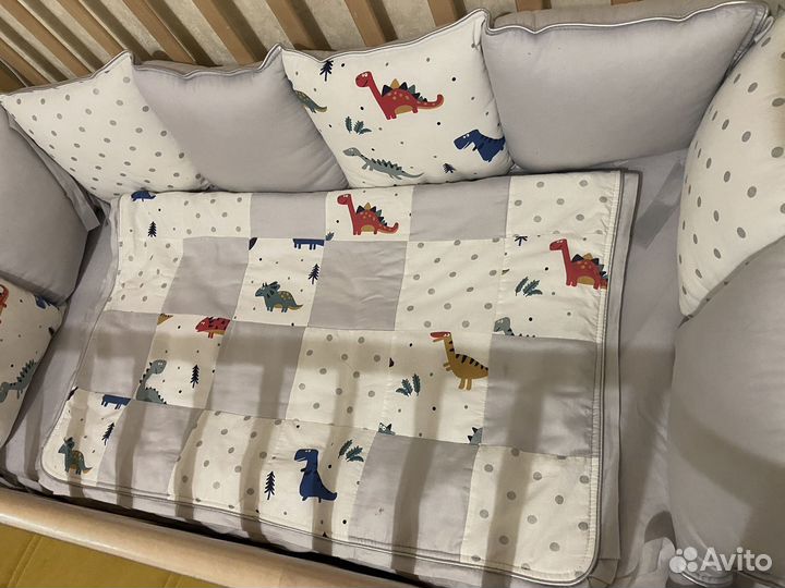 Бортики в кроватку,одеяло,кокон