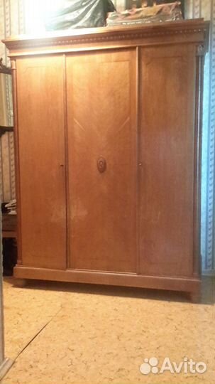 Шкаф платяной СССР 50х годов (дубовый)