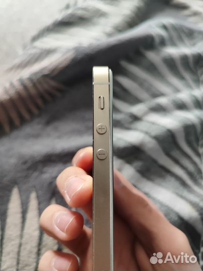 iPhone 5S, 16 ГБ
