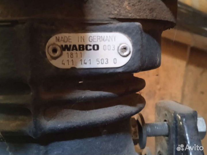 Компрессор на трактор ньюхолонд