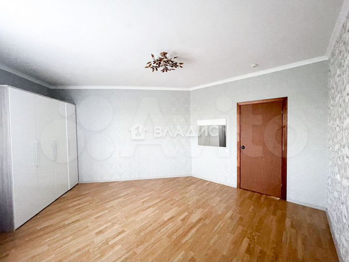3-к. квартира, 100,6 м², 4/9 эт.