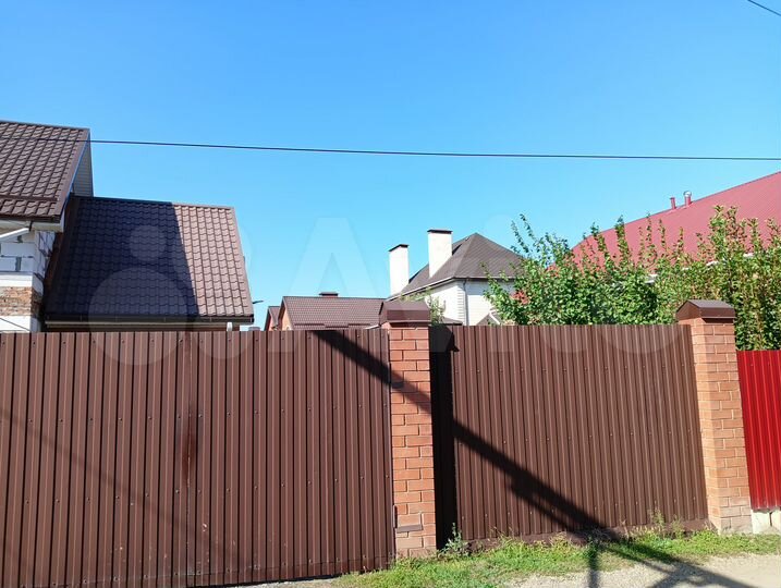 Дом 235 м² на участке 5 сот.