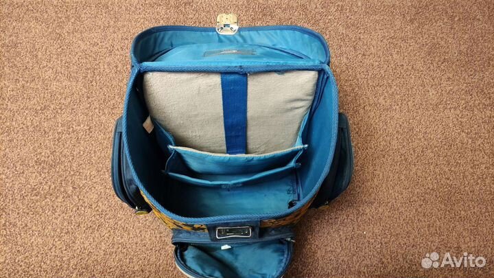 Школьный рюкзак