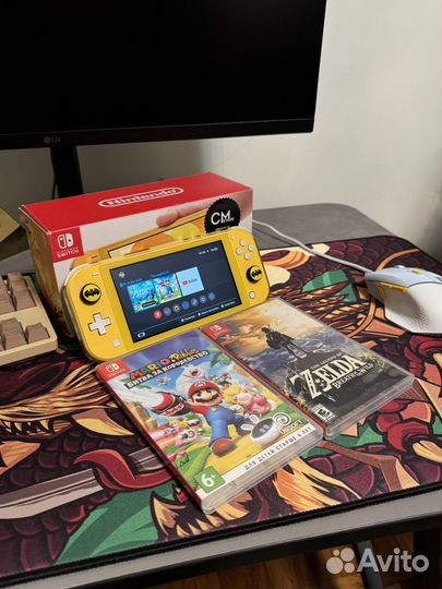 Nintendo Switch Lite на гарантии + картриджи