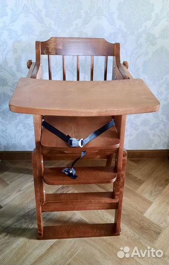 Детский стульчик для кормления