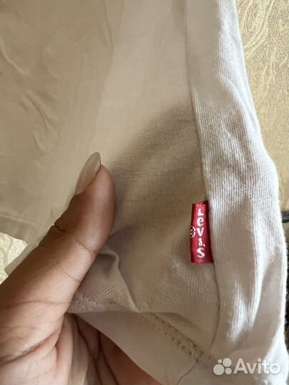 Футболка levis