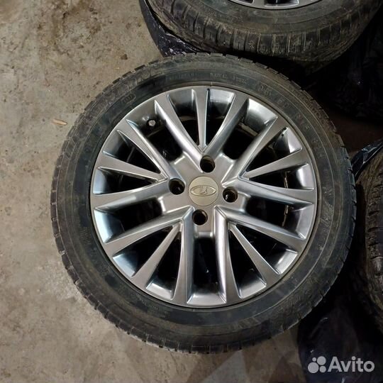 Летняя резина и диски r15