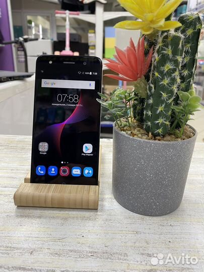 ZTE Blade V7, 2/16 ГБ