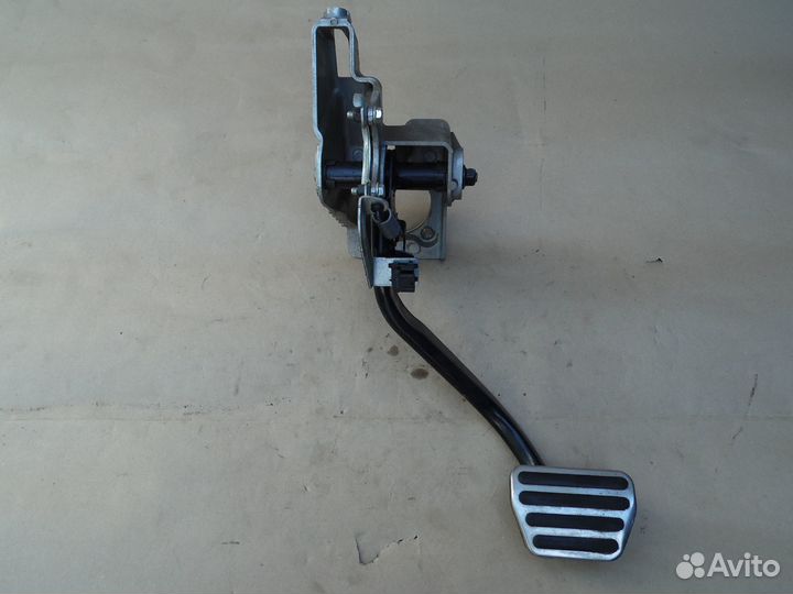 Педаль тормоза Рендж Ровер l322