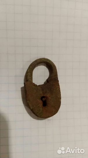 Старинный замочек