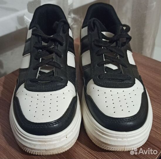 Кроссовки женские 37 -38