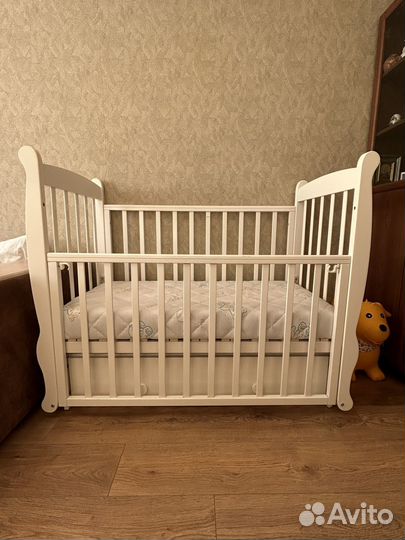 Комплект Кроватка + комод Можга (Красная Звезда)