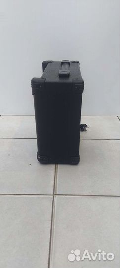 Комбоусилитель Behringer