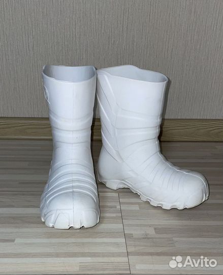 Резиновые сапоги