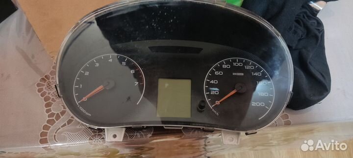 Щиток приборов granta