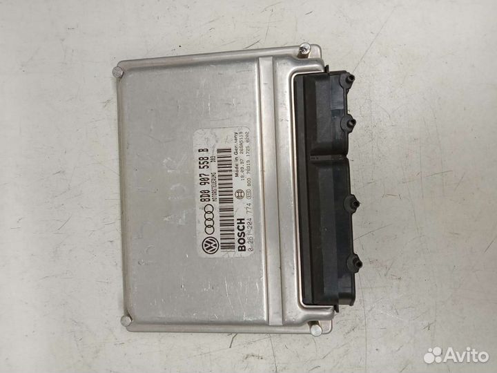 Блок управления двигателем VW audi 1.8 ADR