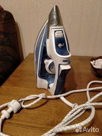 Продается утюг на запчасти