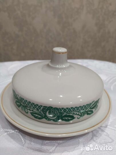 Чайник заварочный и маслёнка