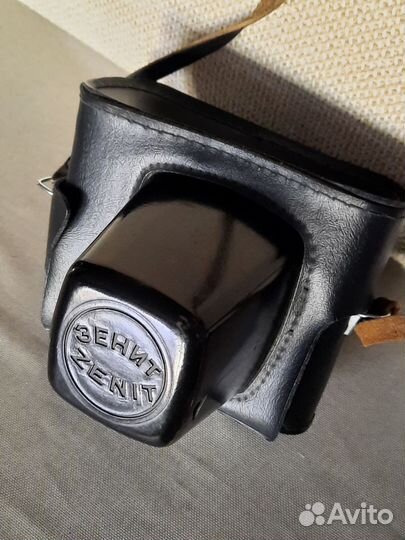 Пленочный фотоаппарат зенит