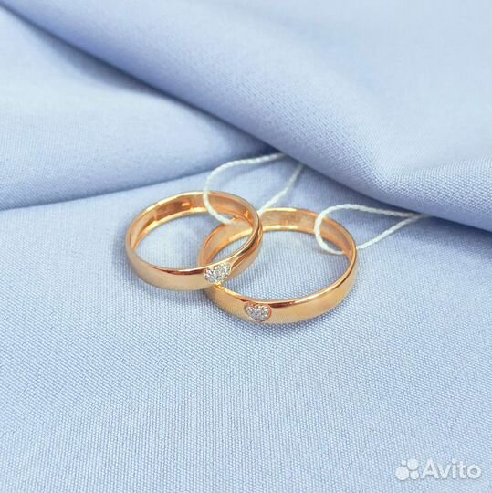Золотое обручальное кольцо 585