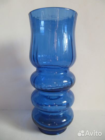 Ваза синего стекла и другой советский винтаж