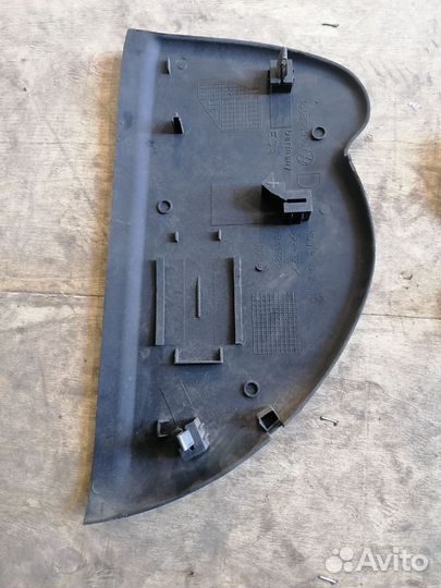 Поворотник левый для пассат б5