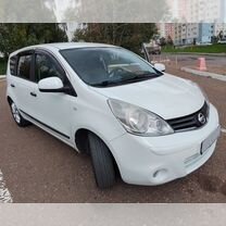 Nissan Note 1.6 AT, 2013, 85 000 км, с пробегом, цена 900 000 руб.