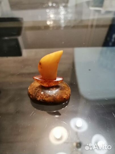 Янтарь сувенир