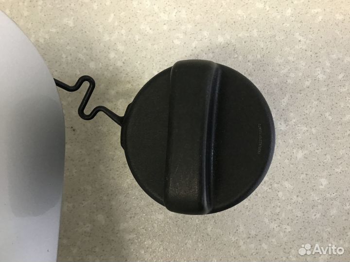 Лючок бензобака Toyota Corolla E15 2006-2013