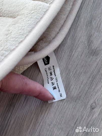 Коврики для ванной и туалета